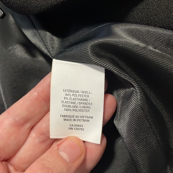 Women’s flat front black blazer - Picture 6 of 7